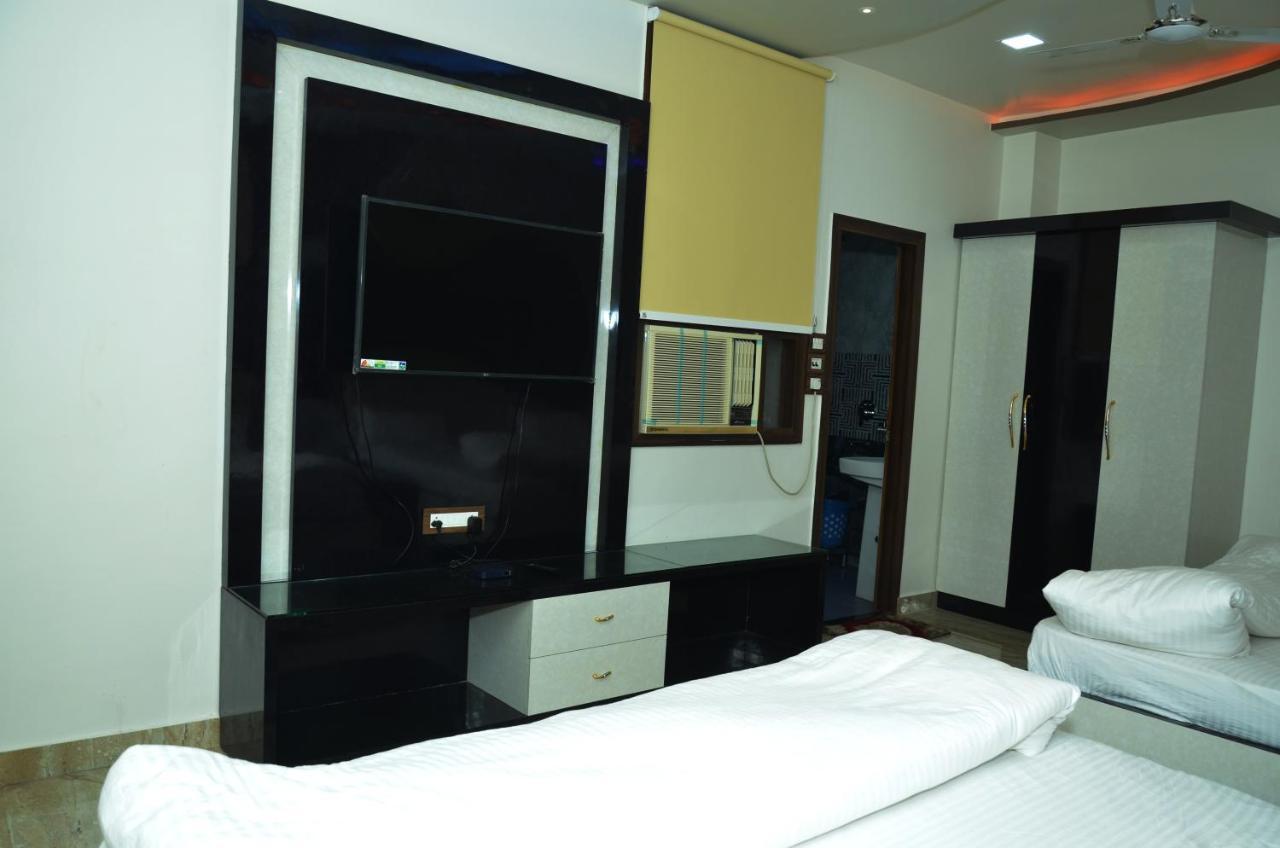 Hotel Paradise Inn Auraiya Экстерьер фото