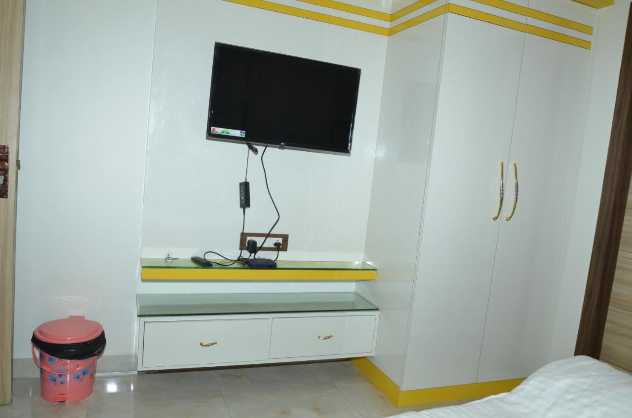 Hotel Paradise Inn Auraiya Экстерьер фото