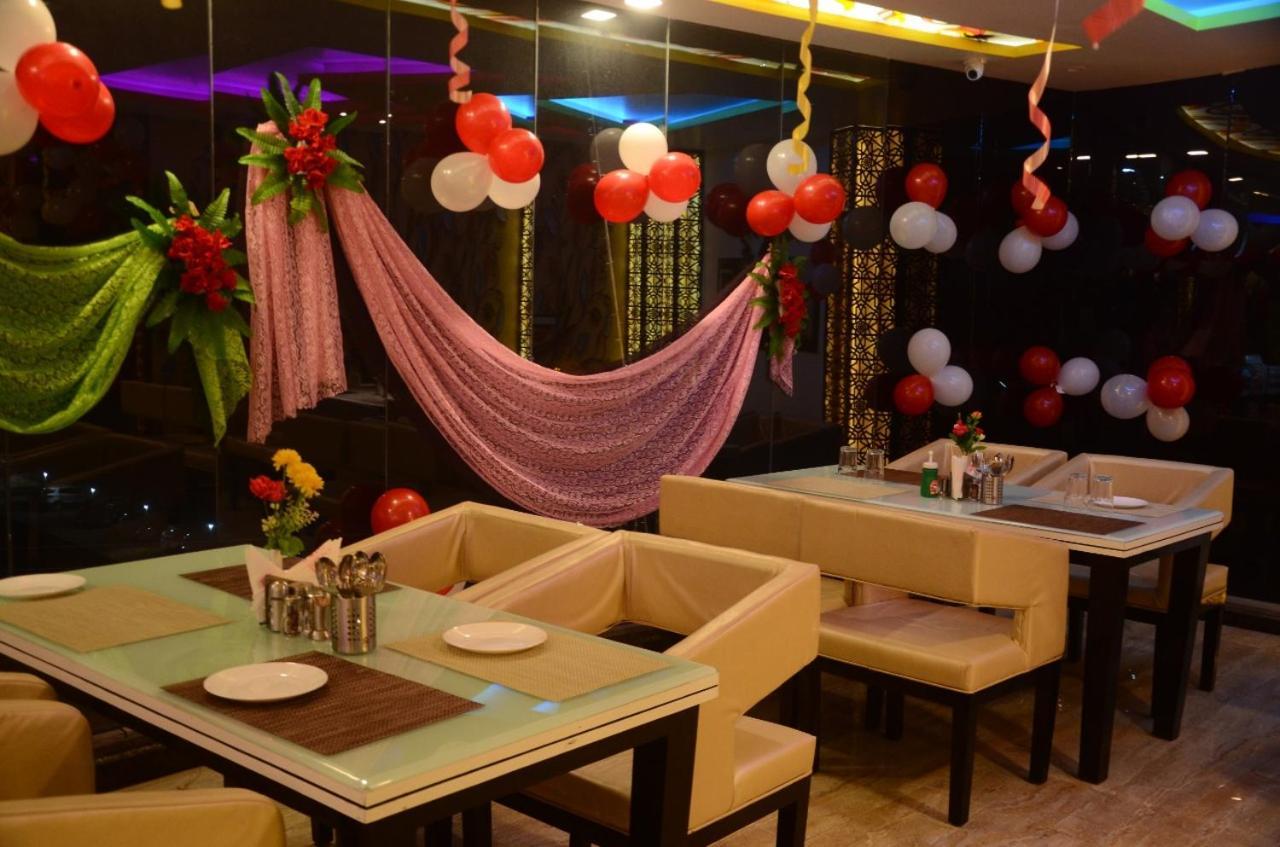 Hotel Paradise Inn Auraiya Экстерьер фото